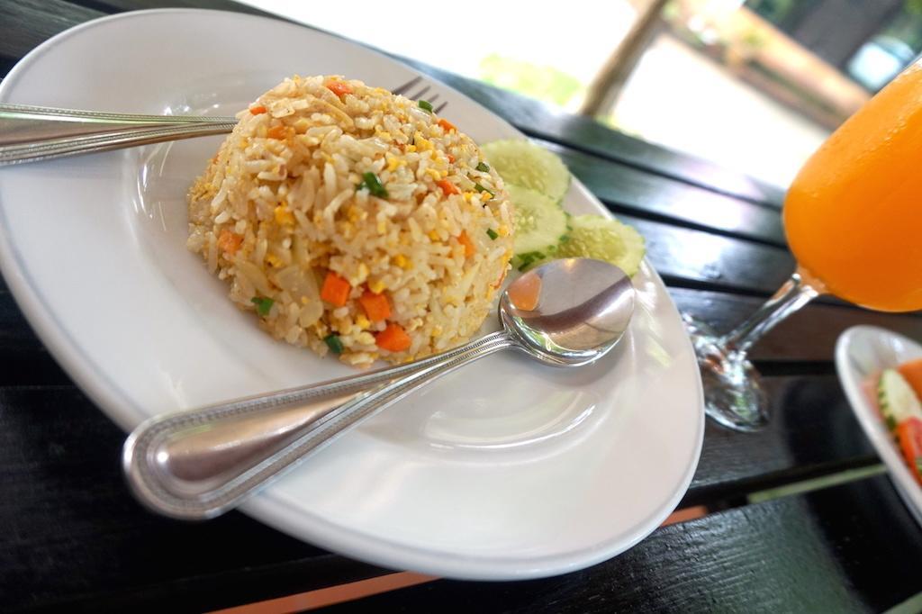 Thai Pura Resort Патая Екстериор снимка